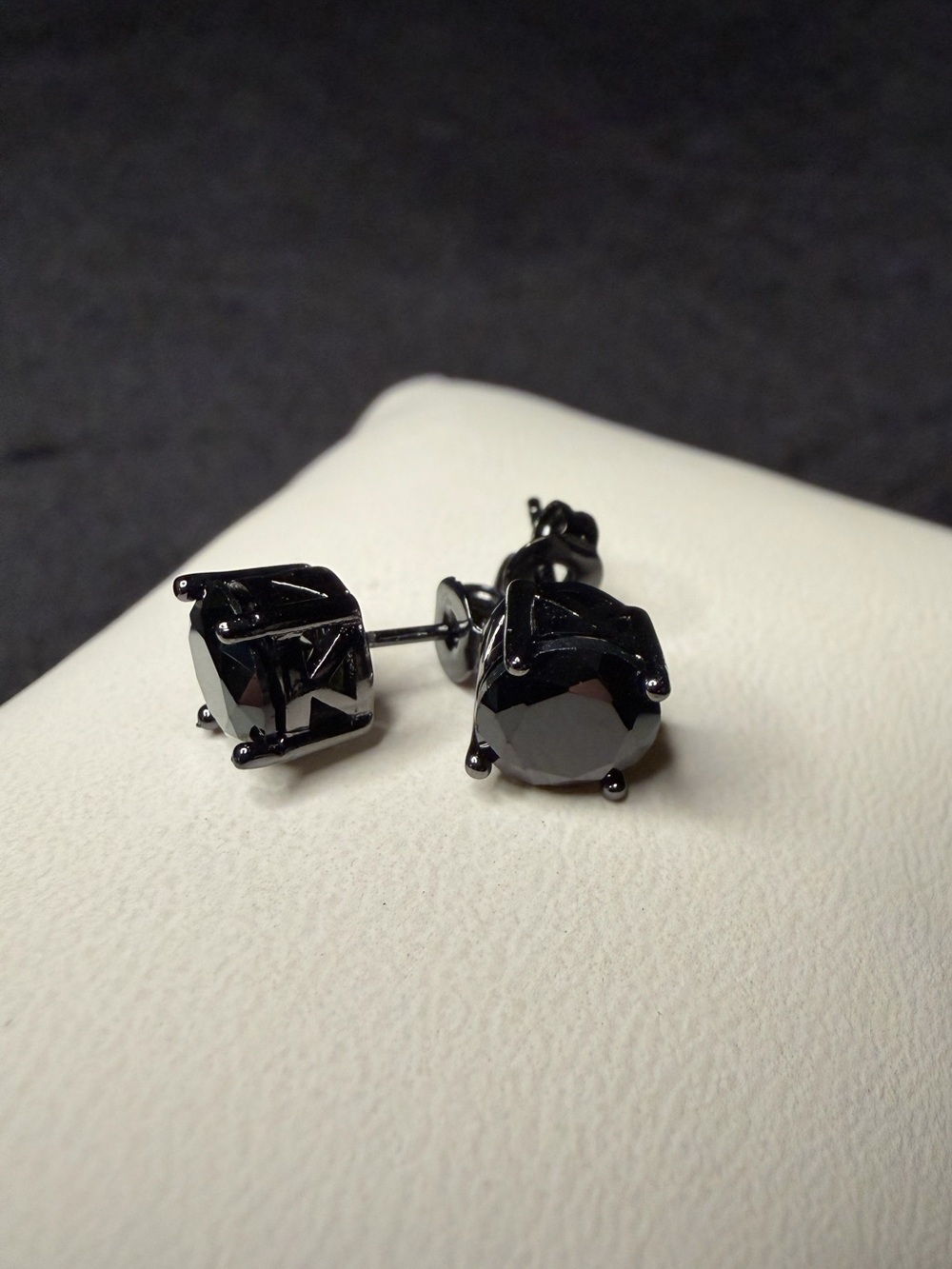 Stunning Black Onyx 7MM Round Prong Set Stud Earrings Butterfly Back Brand New